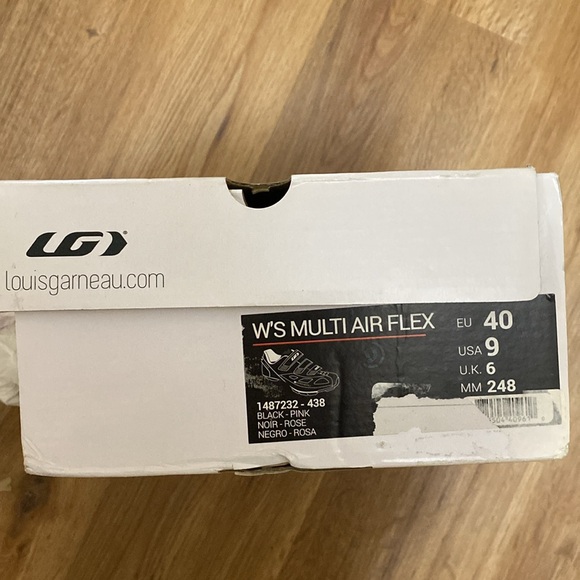 NIB Garneau Womens Multi Airflex Bicycle shoes Size 9 - Picture 5 of 5